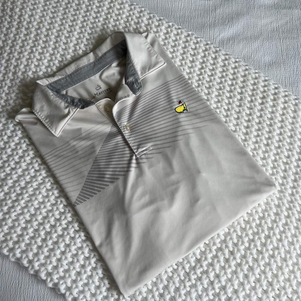 Men’s exclusive Master’s Tech polo size L